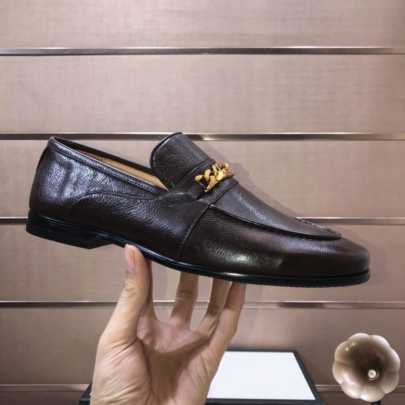 G*u*i leather shoes